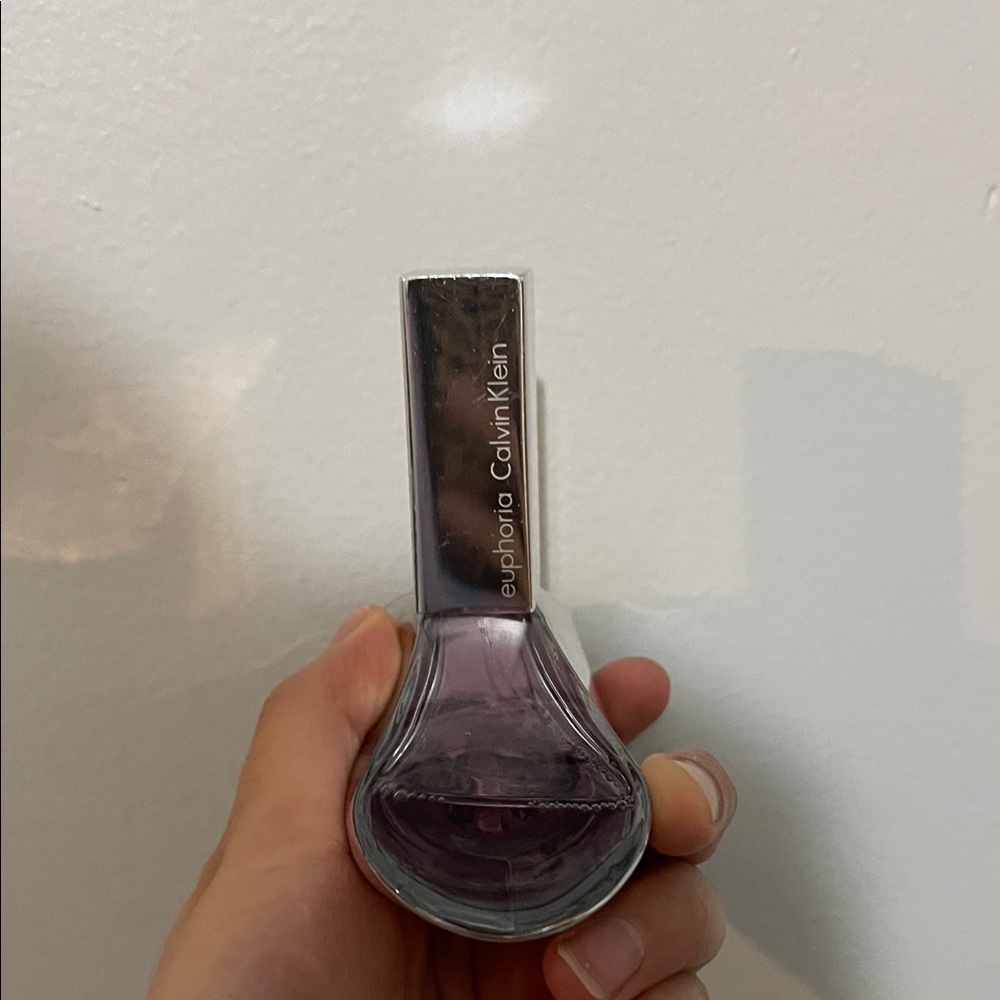 Calvin Klein Euphoria Body parfume- Purple